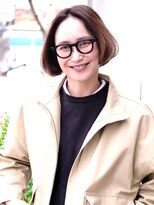 ビュートリアム 福岡(BEAUTRIUM) あご上まで切り込んだバランスのフラットボブヘアー