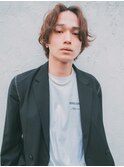 前髪長めの大人くせ毛ショート