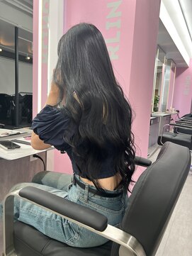 リノ(RLINO) 【名古屋/栄】レイヤーカット/ブリーチなし/グレー