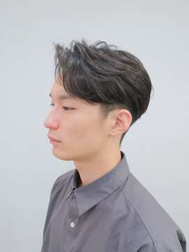 ジュノ(Jeuno) センターパートサイドパート清潔感横浜駅徒歩4分