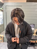 マーシュ(marshu) メンズハイライト×センターパート