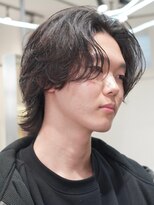 フィフス 渋谷(fifth)&nbsp;毛流れ引き立つニュアンスパーマのメンズミディアム