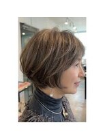 ルーチェ エ マジーア(luce e Magia.)&nbsp;地毛ハイライトで育てる上質な艶　【白髪ぼかし白髪染め】