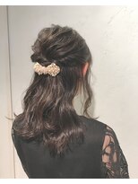 ヴァンクシー バイ ルナ(VANKCY by Luna) 【neolive plus 向ヶ丘】ウェービー ツイスト ハーフアップ