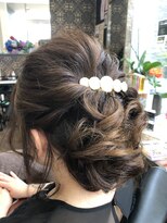 サロンドジュネ(salon de JUNE)&nbsp;結婚式お呼ばれヘアアレンジ
