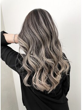 ジゼル(gisele) (小山)バレイヤージュ