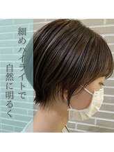 細め白髪ぼかしハイライトで自然に明るく