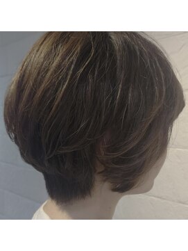 イーチ ヘアーアンドトータルビューティ(each hair&total beauty) ゆるショート★担当　相川美緒