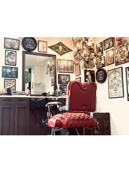 こだわりのインテリアに囲まれた、上質なサロン時間を…。居心地の良い空間で、特別なサロンタイムを♪