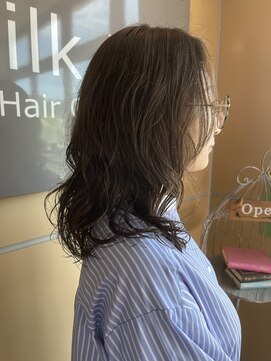 チルバイヘアーガーデンミルクティ(Chillbyhairgardenmilktea) ゆるふわパーマ