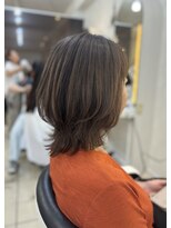 フレア(FLAiR)&nbsp;30代40代白髪ぼかしハイライトくびれミディアムスタイル