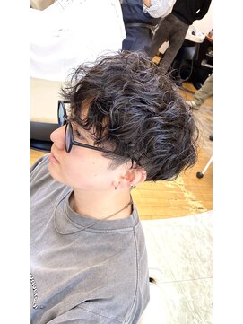 マキシム ナカイ(MAXIM NAKAI) メンズショートツーブロック刈り上げツイストスパイラルパーマ