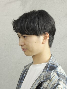 ミッドシー(mid-c) センターパート［メンズカット/センターパート/眉カット］
