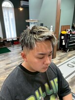 スタンドバーバー 柏(STAND BARBER)&nbsp;スペインカール／スパイキーショート/ブルーブラック/柏