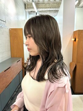 ニール 名古屋 伏見 丸の内(NEELU) [Neelu_take]扱いやすいミディアム×オリーブグレージュ