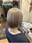 ミルクティーベージュ×丸みボブ