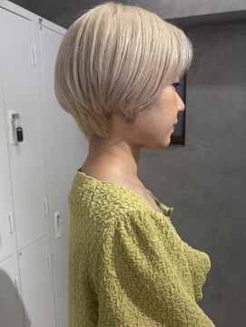 スウィープ(sweep) ホワイトブロンド/ケアブリーチ/ハイトーン