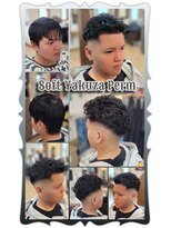 ヘアーファクトリー☆マハロ(Hair Factory☆MAHARO)&nbsp;欧米人風カーリーパーマ＆スキンフェード