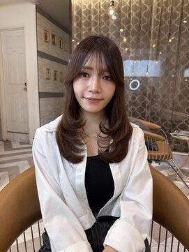 ロンドアベニール 北千住(Lond avenir) オリーブグレー/韓国風巻き/レイヤーカット/髪質改善/縮毛矯正