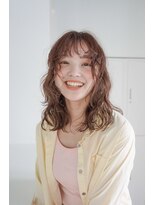 タス(tas) やわらかミディアムパーマ似合わせ顔周りカット顔まわりレイヤー