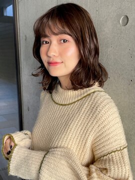 ミディアム/レイヤーカット/顔周りカット/透明感カラー