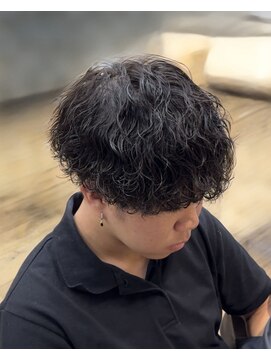 シルク バイ ルカ(SilQ by Luca) トレンド感抜群！強め波巻きシャドウパーマ