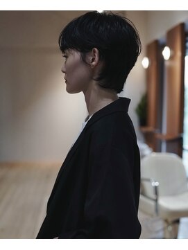 ケノミカ(KENOMIKA.) 少し雰囲気が違うショートにしたい方へ　大人　カジュアルクール