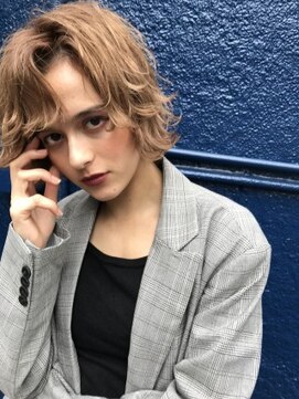 ジーナ(XENA) 外ハネメルティベージュ