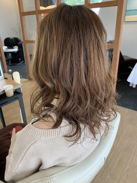 ベルポートヘア(Bellport hair) 艶ベージュ