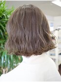 ラフなボブ×オリーブベージュ