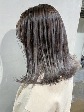 アルバム 渋谷パルコ(ALBUM) ホワイトシルバー_オリーブカラーハイライトカラー_ba308881