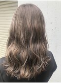 【roijir 表参道】グレージュ×ミディアムパーマ