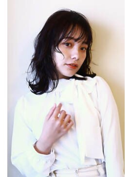 スピガ(SPIGA) 伸ばしかけ外はねボブ