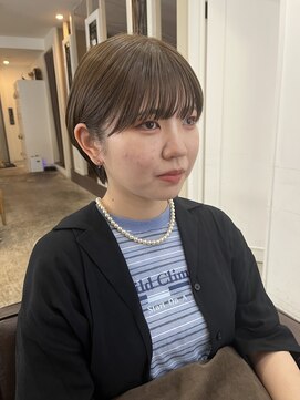 シェノン 西梅田(CHAINON) ウェットヘア/デザインカラー/ショートボブ/ミルクティー