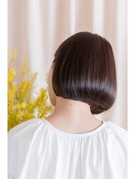 ココ 鷹匠(COCO) ダークアッシュボブ ストレート/白髪染め/ヘッドスパ/リタッチ