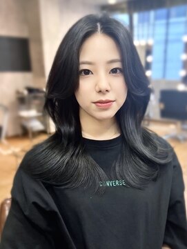 シャス(SHAS.) 【韓国くびれヘア】レイヤーカット　顔周りカット