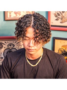 リットインダハウス(LIT INDA HOUSE) カーリースパイラル