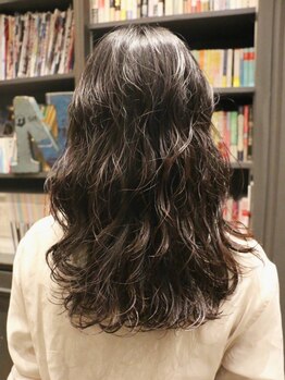 ナビッジ(NABIGE)の写真/ダメージレスな施術であなたの理想のパーマスタイルを実現します♪再現性の高いパーマで毎日可愛く☆