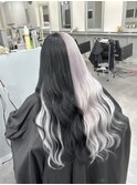 白黒ツートーンカラー