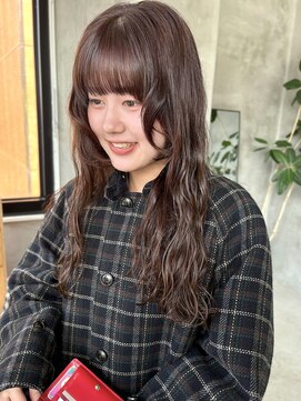 ロングウェーブパーマ　レイヤーカットニュアンスカール