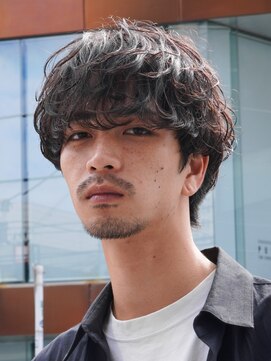 テン 心斎橋(tenn.) 心斎橋シャドウパーマメンズマッシュセンターパート緩め強め30代