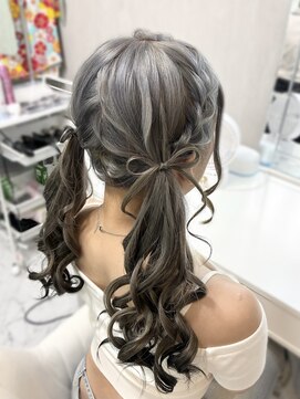 ヘアーメイクサロンアール(hair make salon R) リボンツインテール