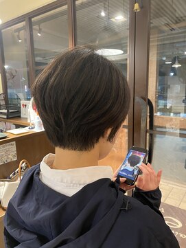 リー ヴィータ 上新庄(Lee Vita) ショートボブ×くびれ×ハンサムショート×ボブ