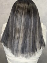 アフィナー(Afinar)&nbsp;【横浜/Afinar】デザインしっかり目なシルバーハイライト☆