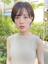 トゥーナ 表参道(tona)&nbsp;20代30代40代マッシュショートフェザーバングカーキグレージュ