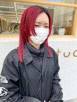 トゥコ(tuco)&nbsp;レッドカラーカッコいいパッツンステップカット姫カット赤