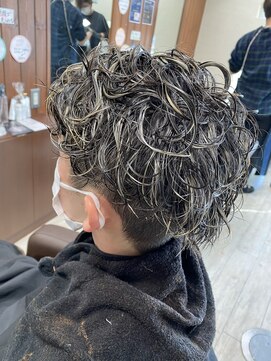 ヘアープラスジェイジェイ 新在家店(JJ) パーマハイライト―カラー