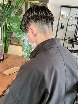 パーク(PARK) メンズ七三分けフェードカット