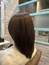 熱を加えることで架橋反応させた内部のトリートメントが効果的に働き健康毛の様な仕上がりに！