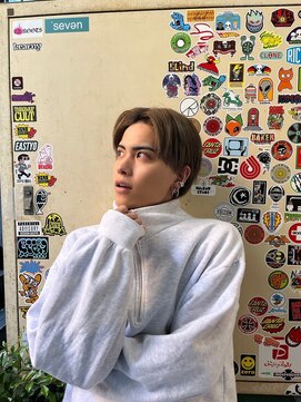 フュー 新小岩(few.) ハイライト/マッシュパーマ/ウルフ/アッシュブラック[新小岩駅]